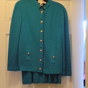 Elegant Teal Suit With Gold Accents